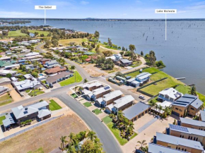 2 Luton, Yarrawonga
